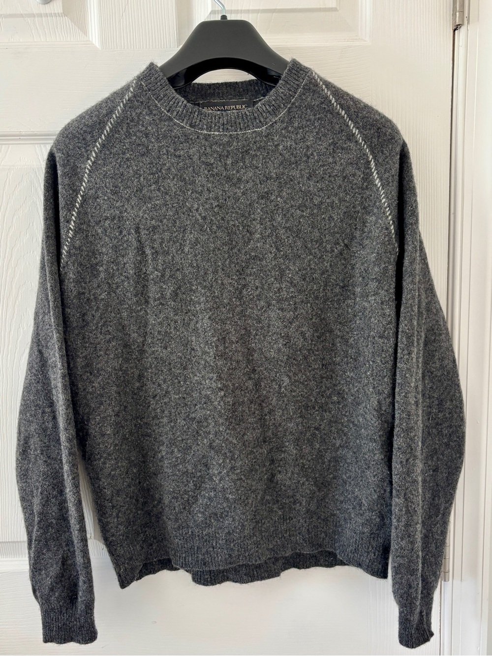 Banana Republic Men's Gray Charcoal Lamb’s Wool Crewneck Sweater Large